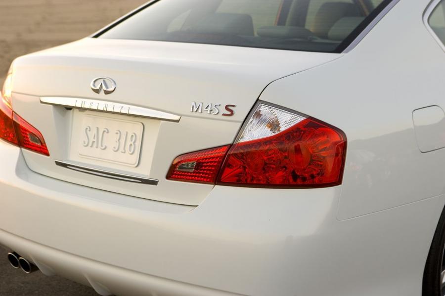  Infiniti M45 S 2008 года  (фото 6 из 20)